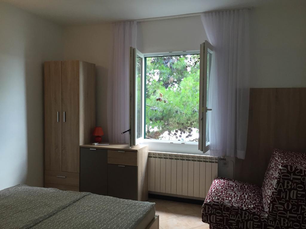 Apartment Puh Betina  Exteriör bild